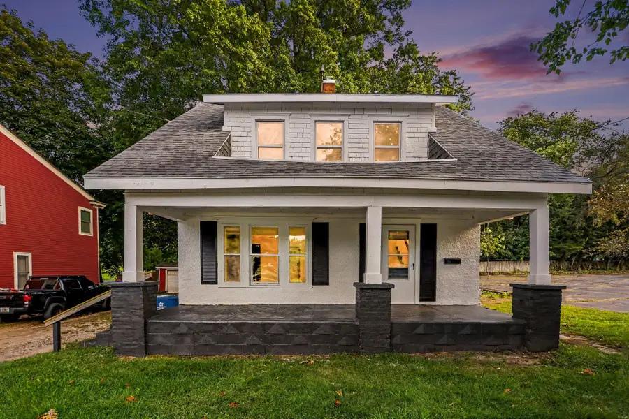 261 E Emmett Street, Battle Creek, MI 49017 - #2
