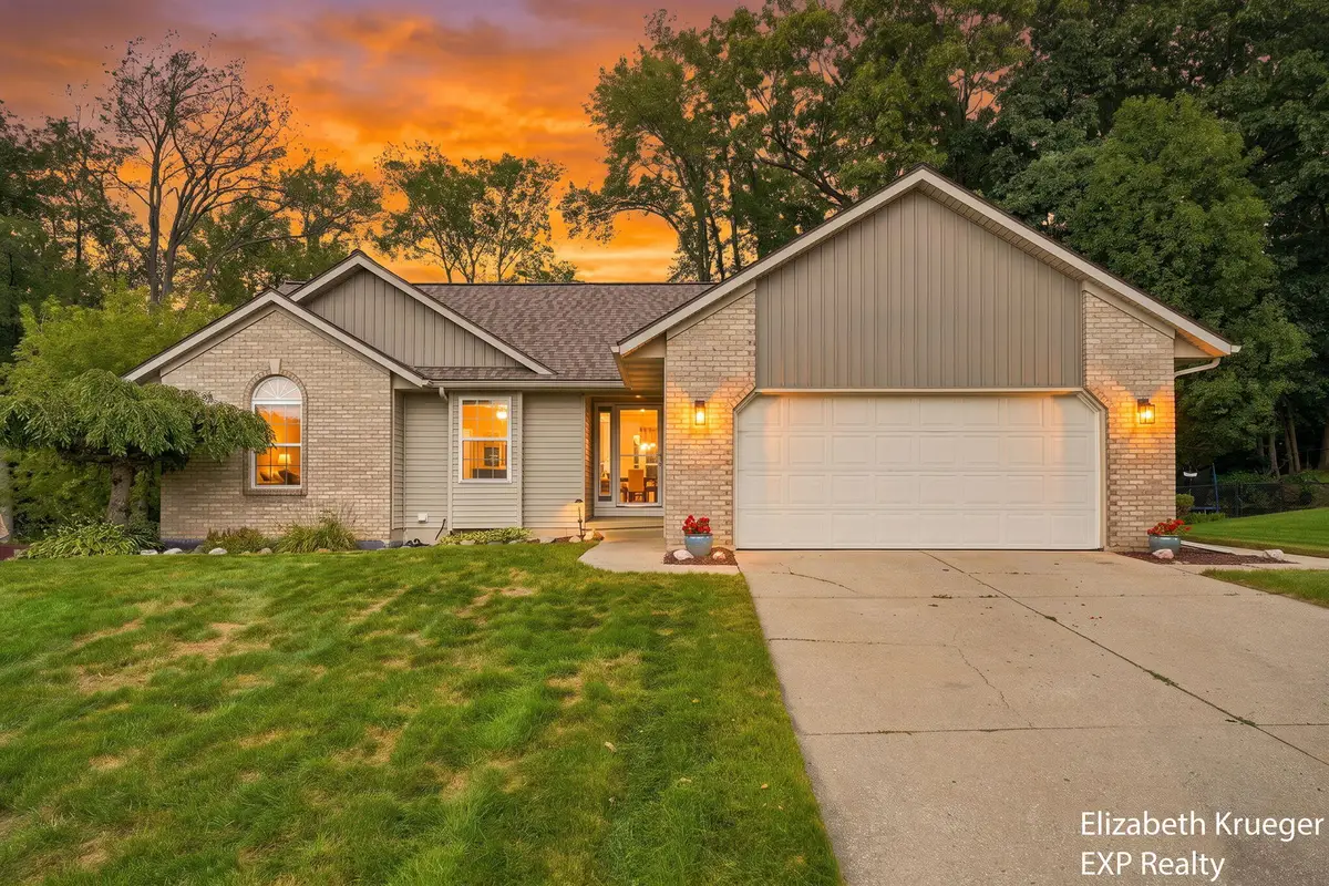 1031 Legacy Ne, Comstock Park, MI 49321 - #1