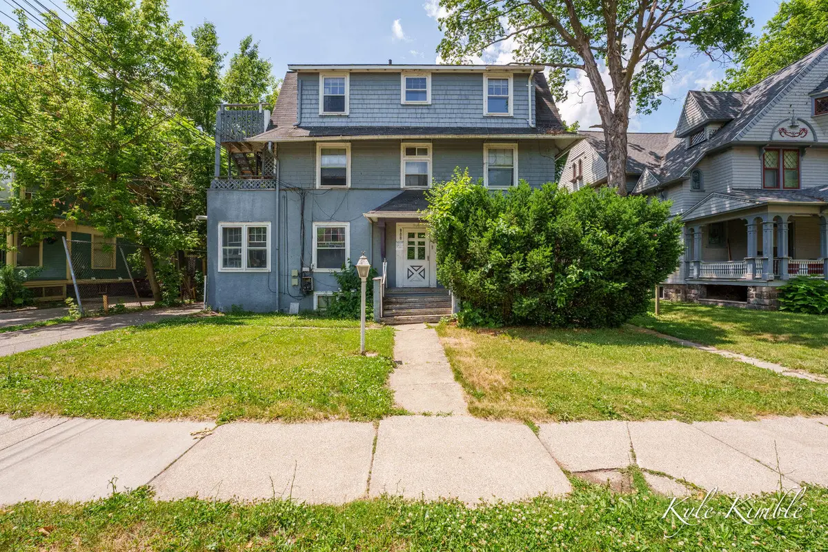 908 S Park Street, Kalamazoo, MI 49001 - #1