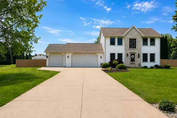 47679 Woodfield Drive, Mattawan, MI 49071