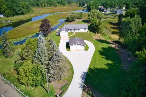 22244 Us-12, Edwardsburg, MI 49112