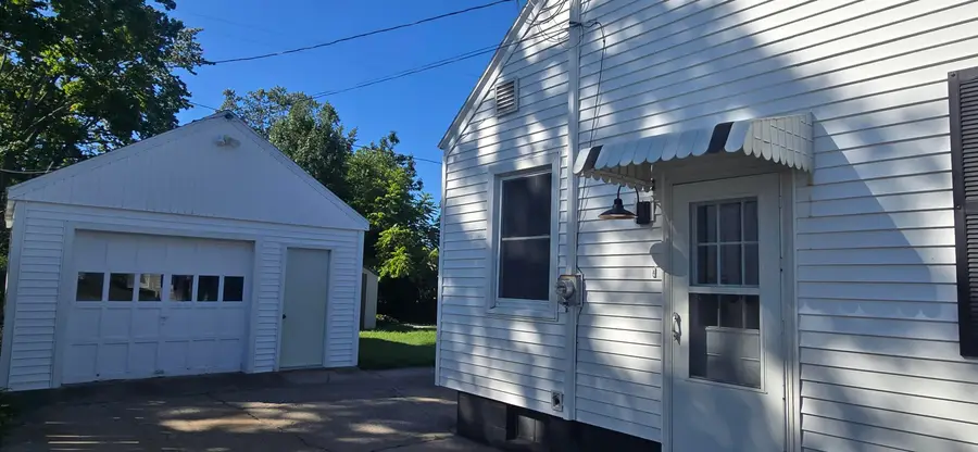 1349 W Summit Avenue, Muskegon, MI 49441 - #2