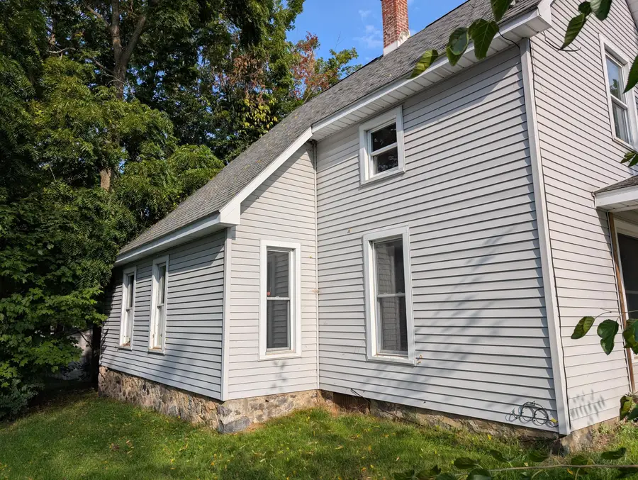 324 S East Street, Cassopolis, MI 49031 - #3