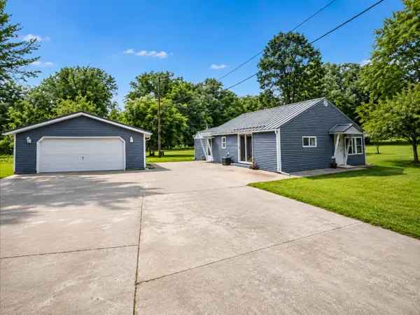 2339 W Midway Drive, White Cloud, MI 49349