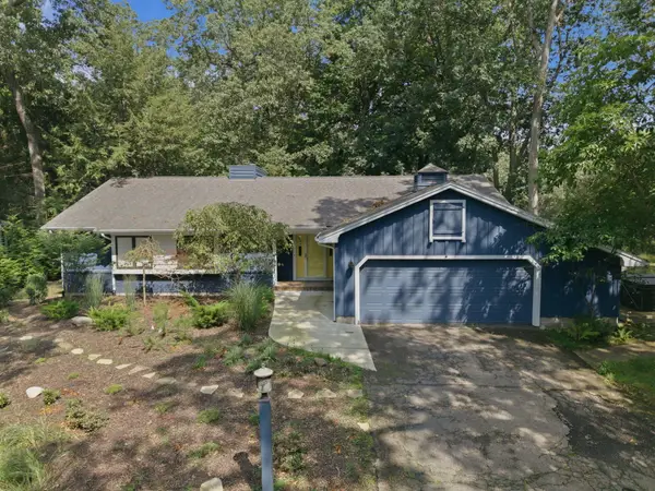 4089 Birchmont Trail, Michiana, MI 49117