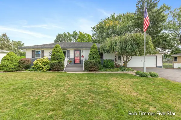 1300 Bauer Road, Jenison, MI 49428