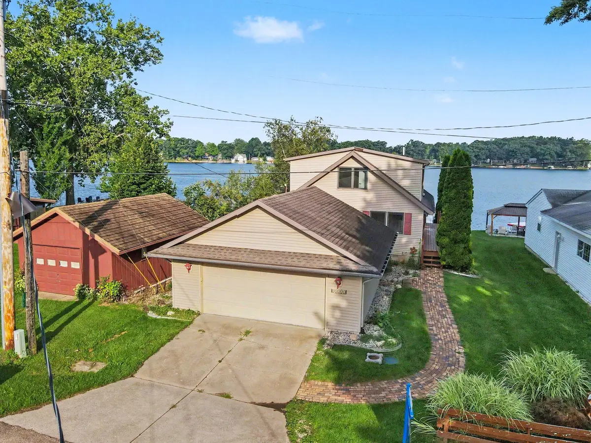 82142 Waldron Drive, Lawton, MI 49065 - #1