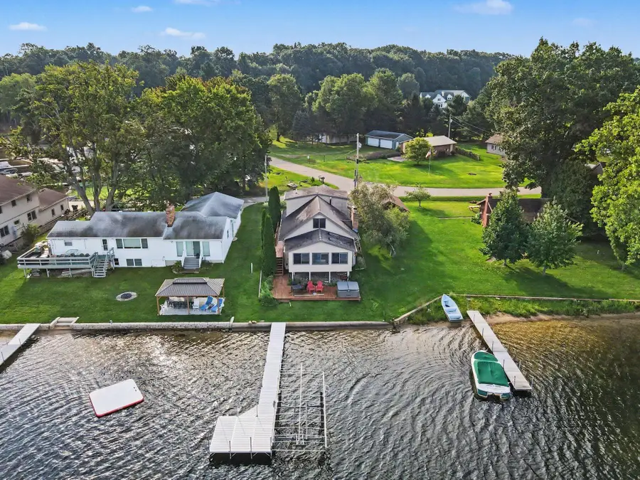 82142 Waldron Drive, Lawton, MI 49065 - #2