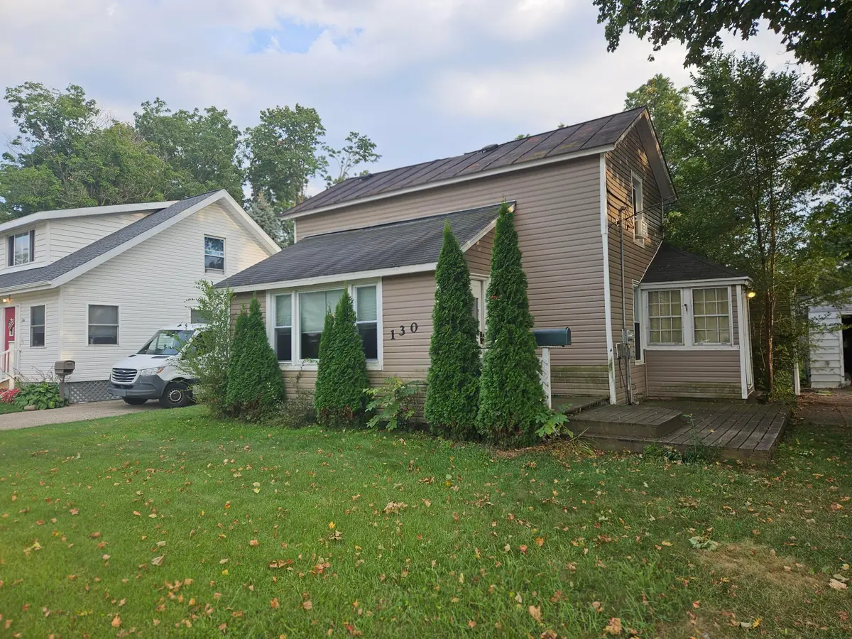 130 E Sycamore Street, Wayland, MI 49348 - #1