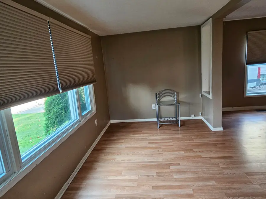 130 E Sycamore Street, Wayland, MI 49348 - #3