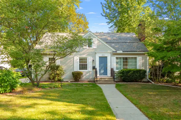 1221 Lakeway Avenue, Kalamazoo, MI 49001