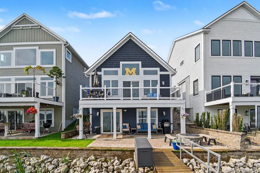 303 Terrace Point Circle, Muskegon, MI 49440 - #3