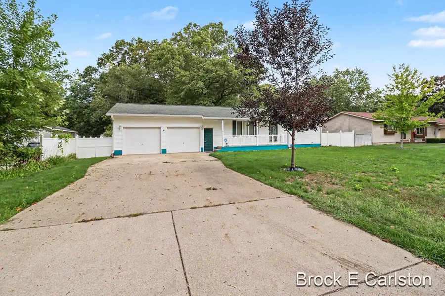 2756 Marquette Avenue, Muskegon, MI 49442 - #2