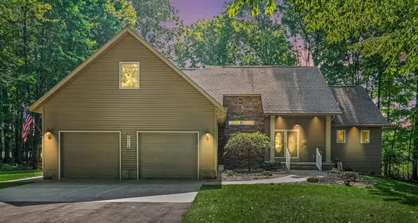 6714 Beechnut Court #204, Stanwood, MI 49346