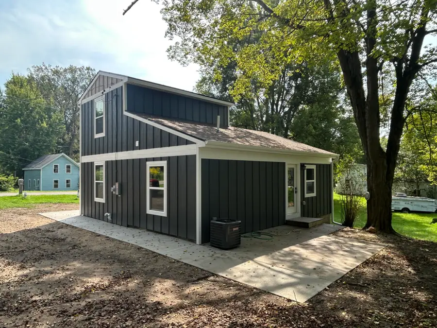725 N Paw Paw Street, Lawrence, MI 49064 - #2