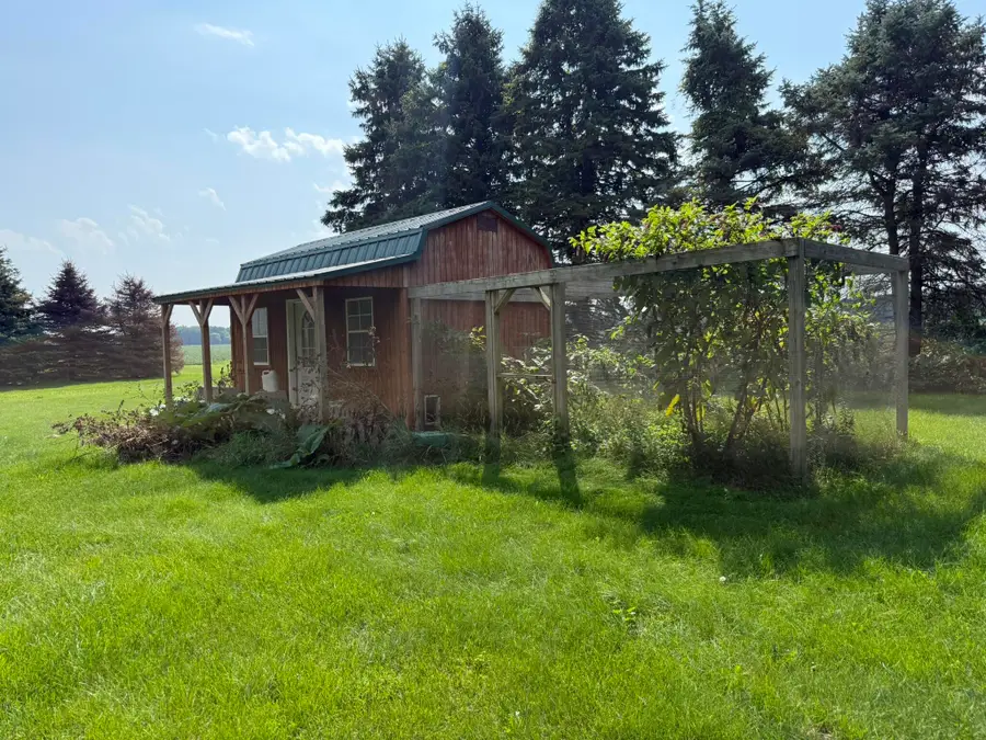 627 E Girard Road, Quincy, MI 49082 - #3