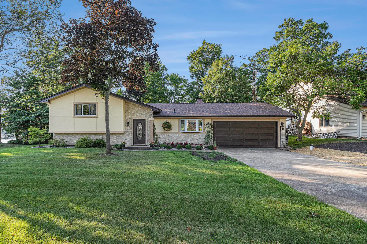3849 Maple Lane, Berrien Springs, MI 49103 - #1