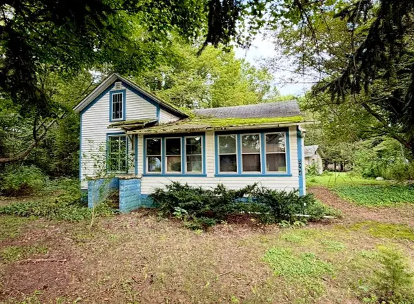 3384 Riverside Road, Benton Harbor, MI 49022