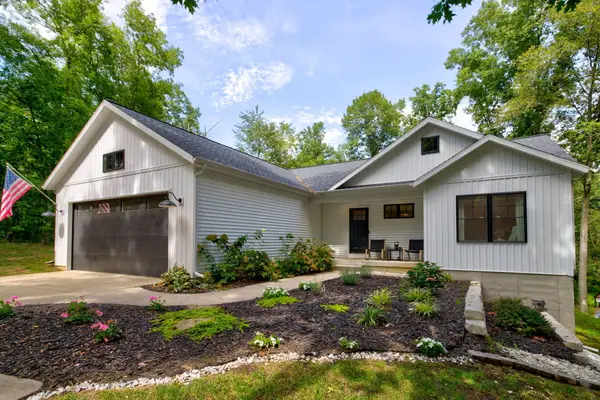 2523 Vanhorn Court, Allegan, MI 49010