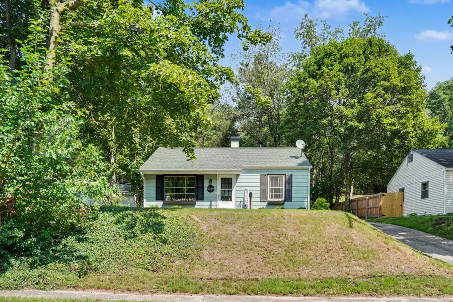 2330 Hillsdale Avenue, Kalamazoo, MI 49006 - #3