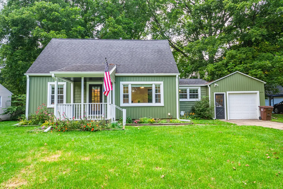 525 Brewer Street, Marshall, MI 49068 - #1