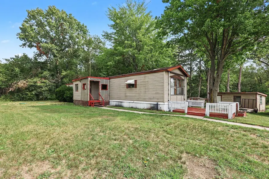 912 S Bossett Road, Ravenna, MI 49451 - #3