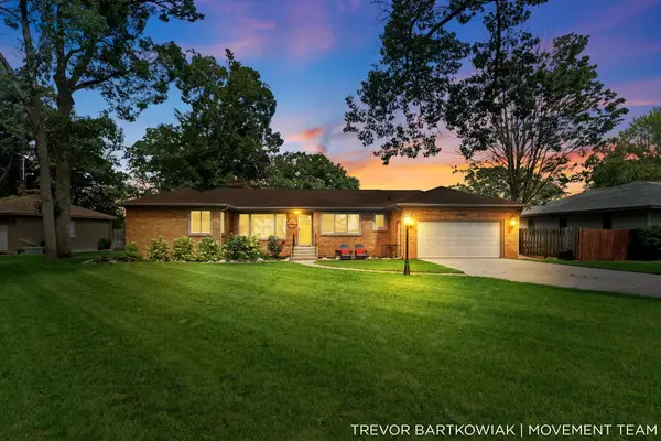 4166 Highgate Road, Norton Shores, MI 49441