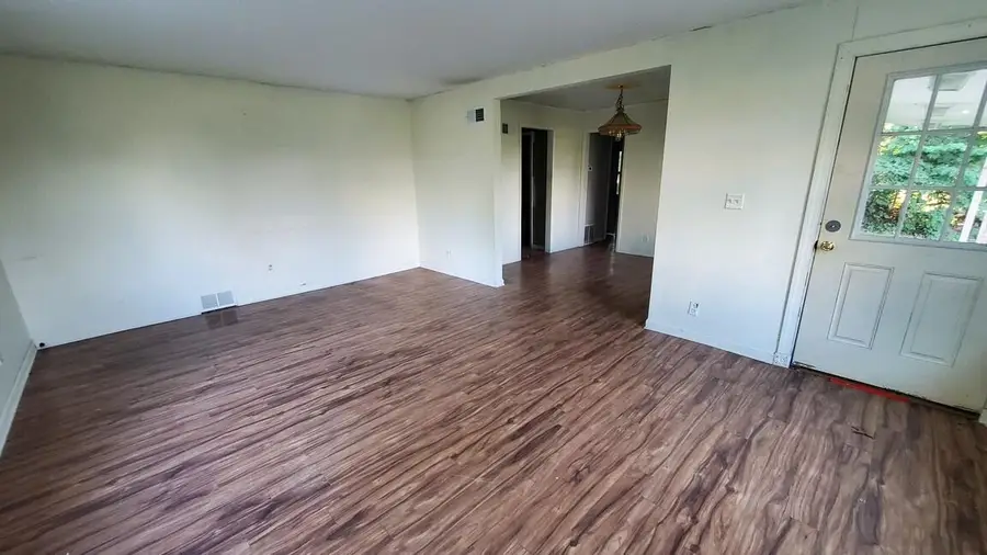 5131 Grand River Drive Ne, Grand Rapids, MI 49525 - #2