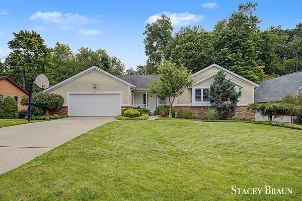 2310 Chelsea Drive Ne, Grand Rapids, MI 49505
