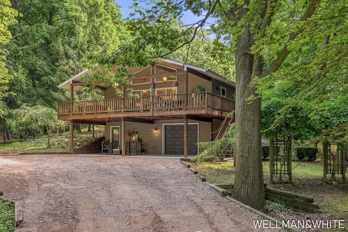 2675 Chestnut Lane, Fennville, MI 49408 - #1