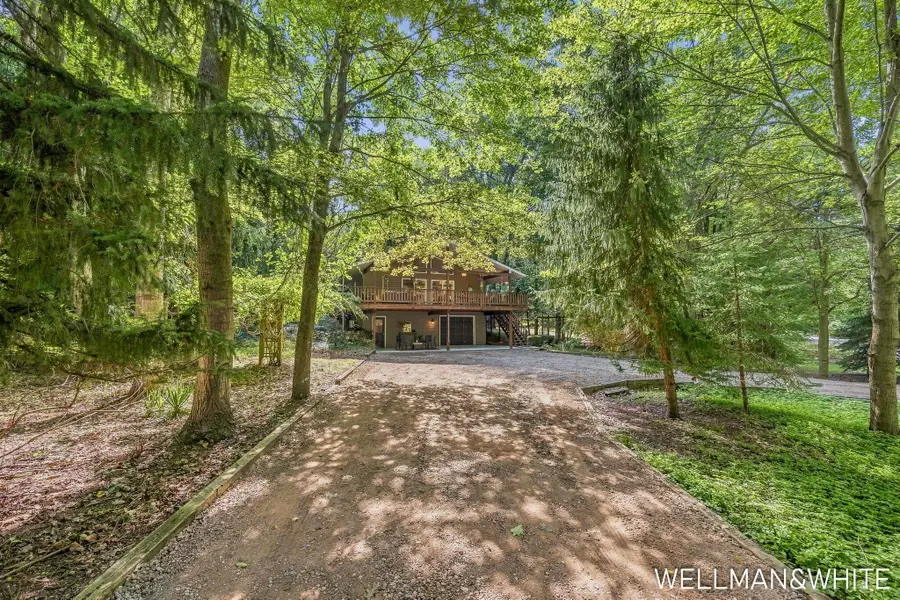 2675 Chestnut Lane, Fennville, MI 49408 - #3