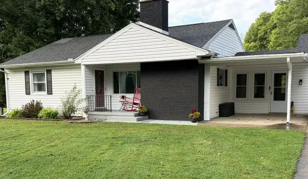 751 Riverview Drive, Plainwell, MI 49080