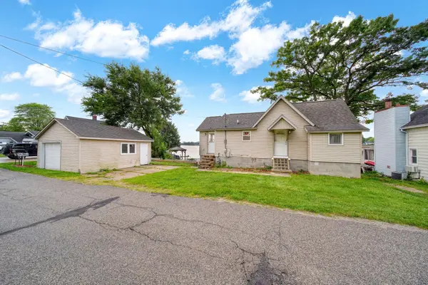 124 Cooks Landing, Michigan Center, MI 49254