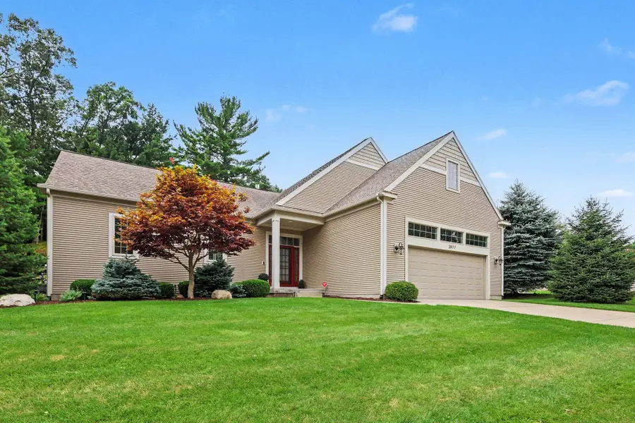 2077 W Glen Court, Norton Shores, MI 49441 - #2