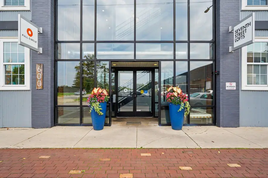 600 7th Street Nw #214, Grand Rapids, MI 49504 - #2