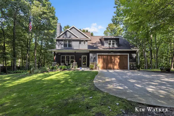 5813 Hunters Ridge, Fennville, MI 49408