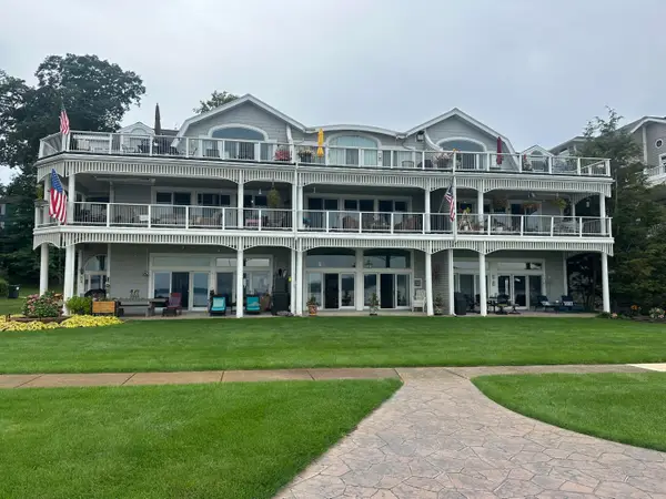 6180 Murray Road #302, Whitehall, MI 49461