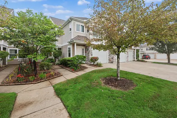 743 Creekstone Lane, Chelsea, MI 48118