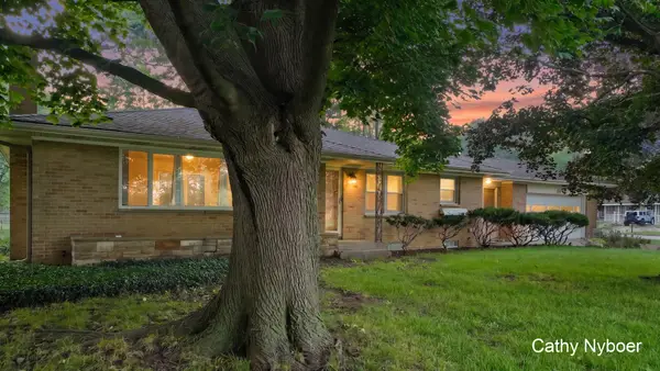 3860 Ivanrest Avenue Sw, Grandville, MI 49418