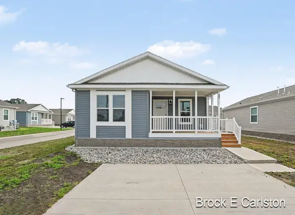 1283 E Ellis Road #27, Norton Shores, MI 49441