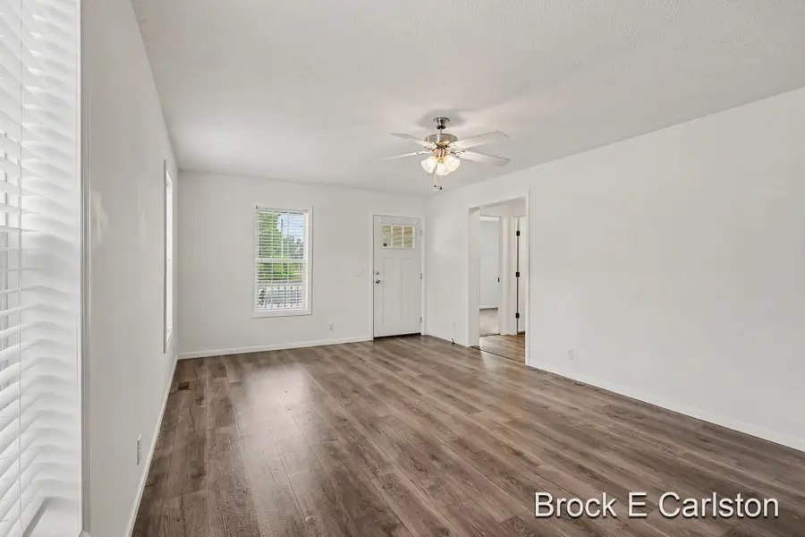 1283 E Ellis Road #10, Norton Shores, MI 49441 - #3