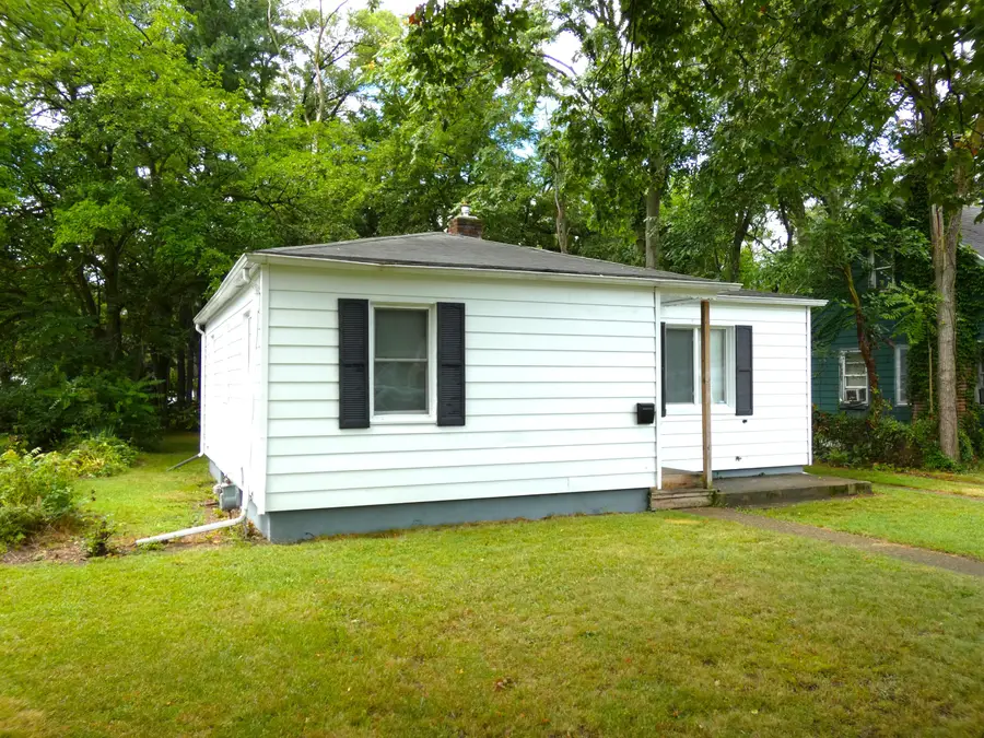 1330 Bishop Avenue, Benton Harbor, MI 49022 - #2