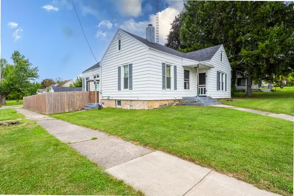 6655 E Main Street, Eau Claire, MI 49111