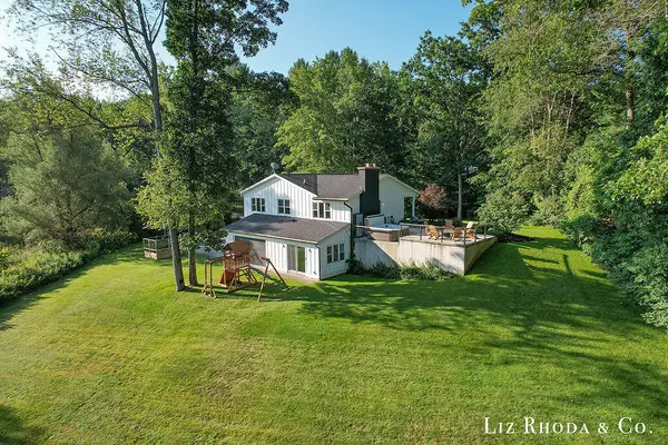 5061 Egypt Valley Avenue Ne, Belmont, MI 49306