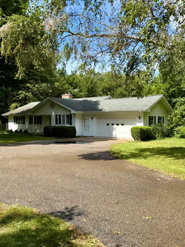 7026 Farr Road, Onekama, MI 49675