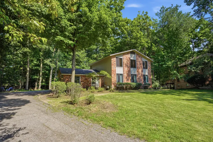21542 Beauford Court, Northville, MI 48167 - #3