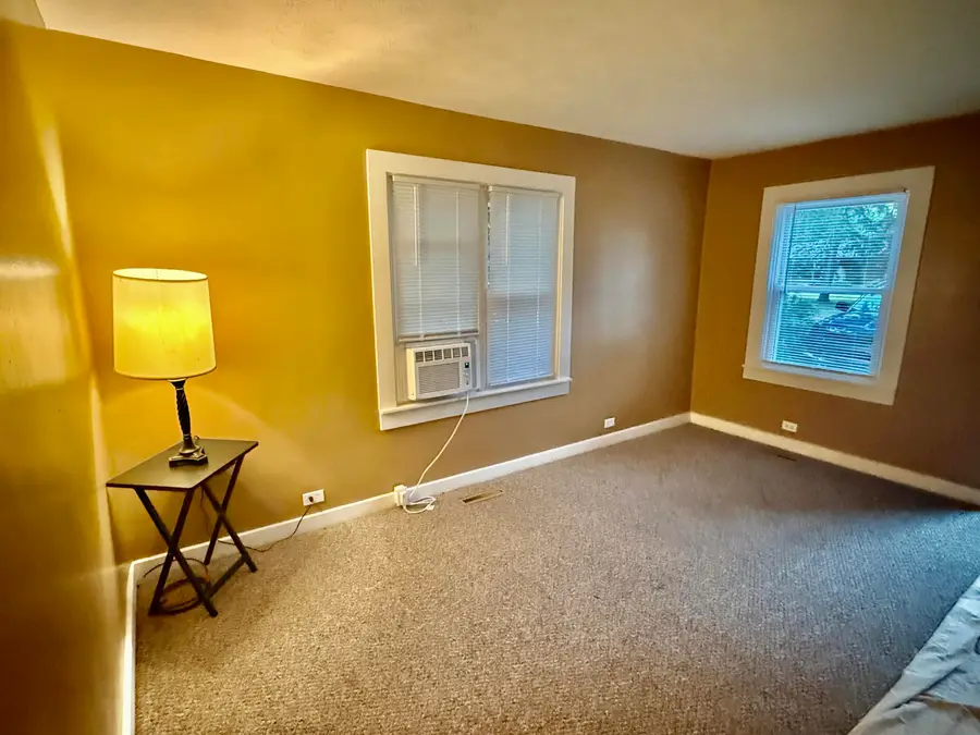 363 Searles Avenue, Benton Harbor, MI 49022 - #2