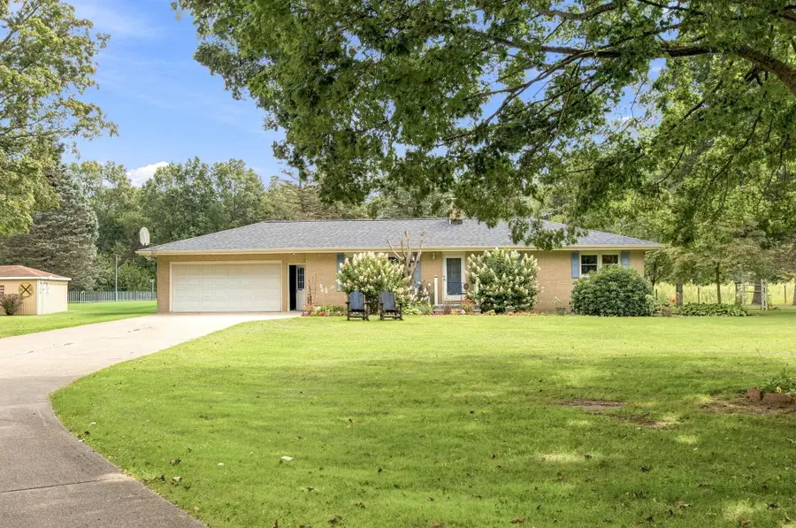 9557 Cleveland Avenue, Baroda, MI 49101 - #3