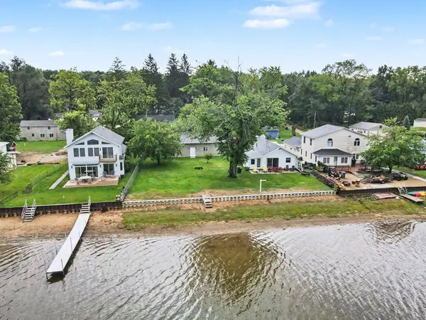 11334 E Shore Drive, Delton, MI 49046
