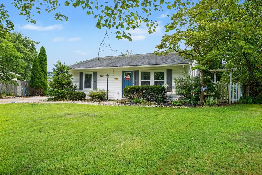 2423 Eastfield Drive, Niles, MI 49120 - #3